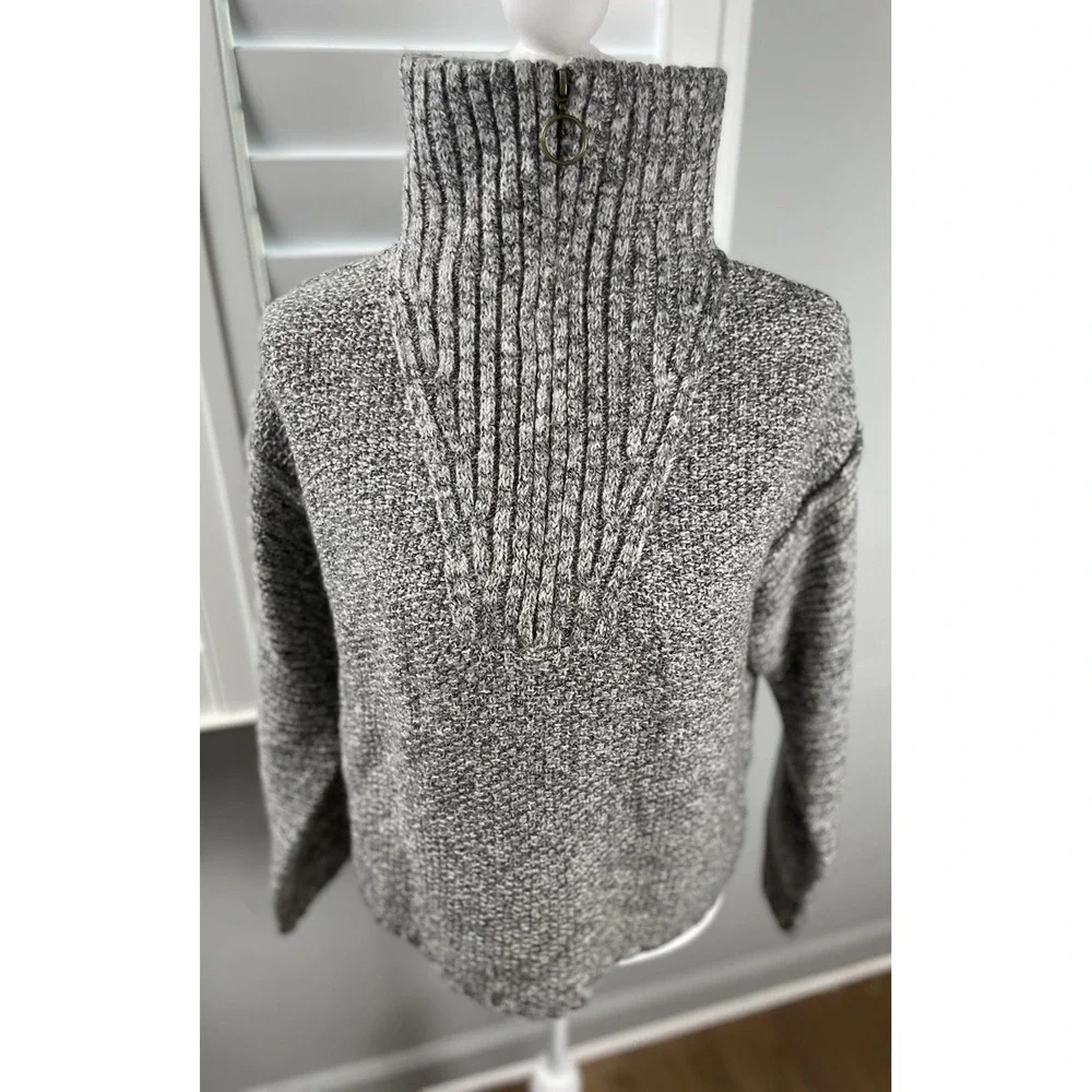 Women's‎ Mock Turtleneck Quarter Zip Pullover Sweater Universal Threads Gray M